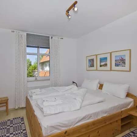 Hafenhaeuser Breege Ferienwohnung 14 브리게