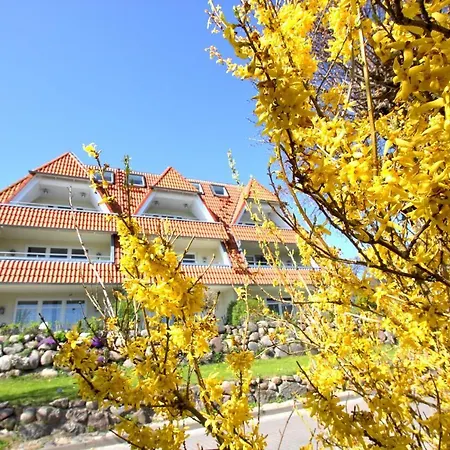 Hafenhaeuser Breege Ferienwohnung 14 *
